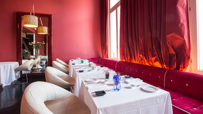 Antinoo's Lounge & Restaurant - 7