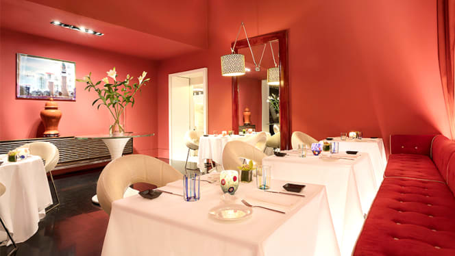 Antinoo's Lounge & Restaurant - 6