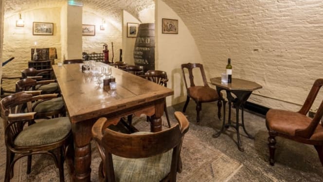 The Olde Wine Shades - 2