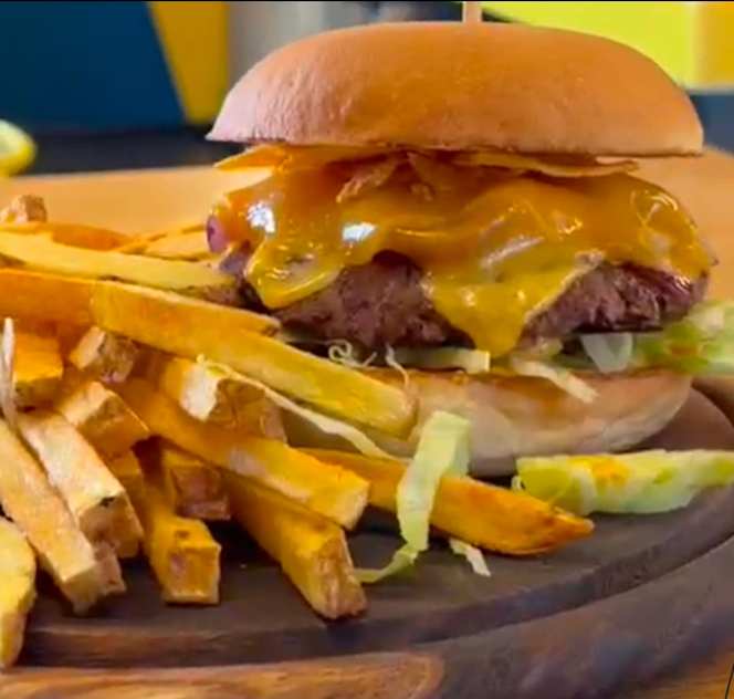 Brace Burger - 3