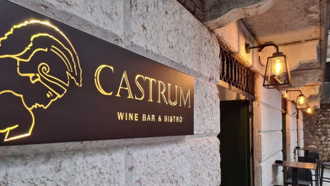 Castrum Wine Bar & Bistro - 9