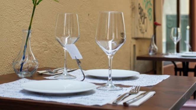 Vino y Rosas Home Food - 9