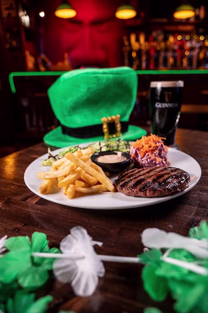 O'Connell Irish Pub - 2