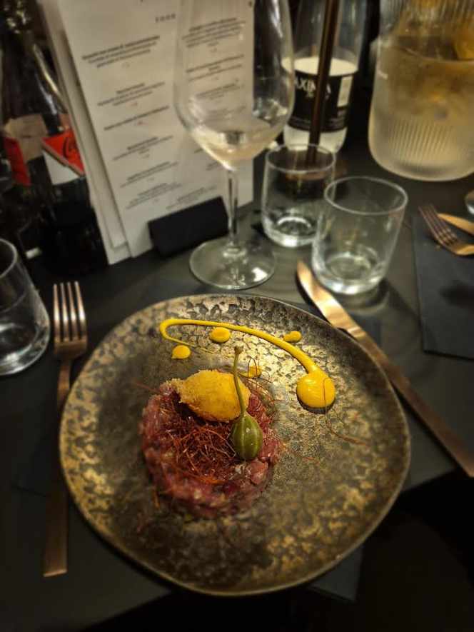 Molto Club Restaurant - 3
