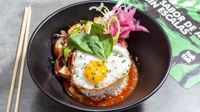 Tuk Tuk Asian Street Food - 8