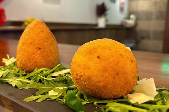 Aumm Aumm Risto Pub - 0