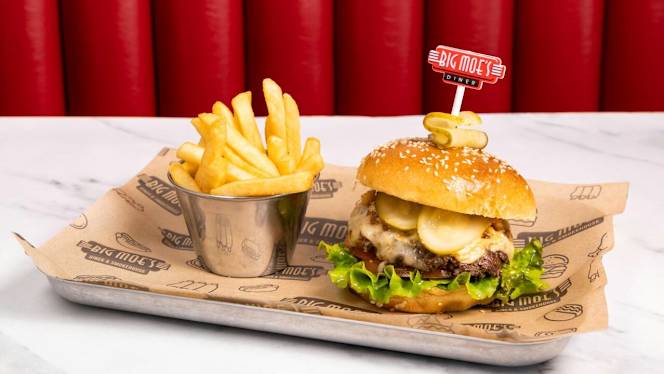 Big Moe's Diner - Wembley - Wembley - 1