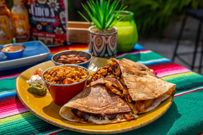 Cinco's Mexican Restaurant - 4