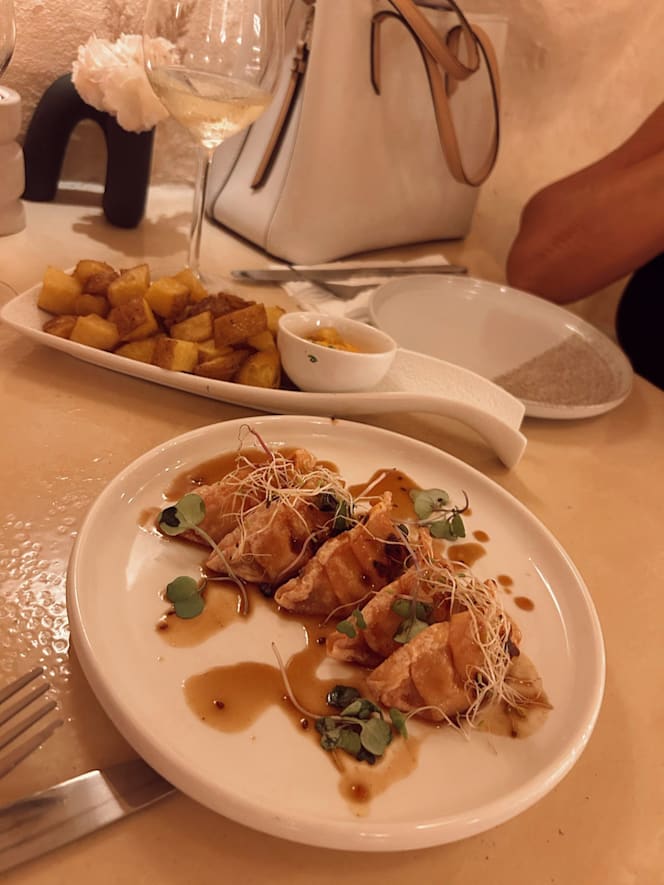 La Cueva Gastrobar - 0