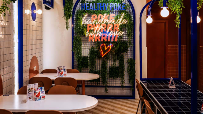 Healthy Poke Ronda Universitat - 0