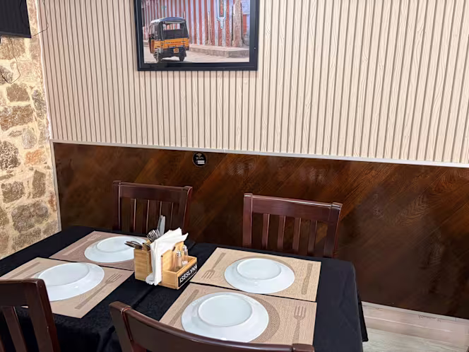 Delhi's Belly Restaurant - 2