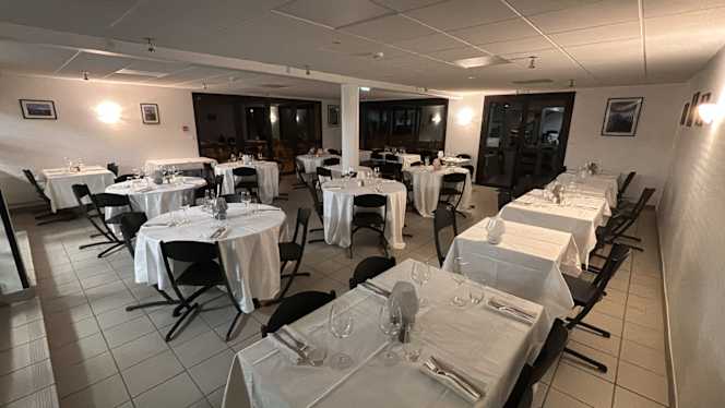 L’Entre Deux Lacs Restaurant - 9