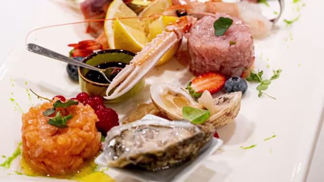 Quintessenza Restaurant - 1