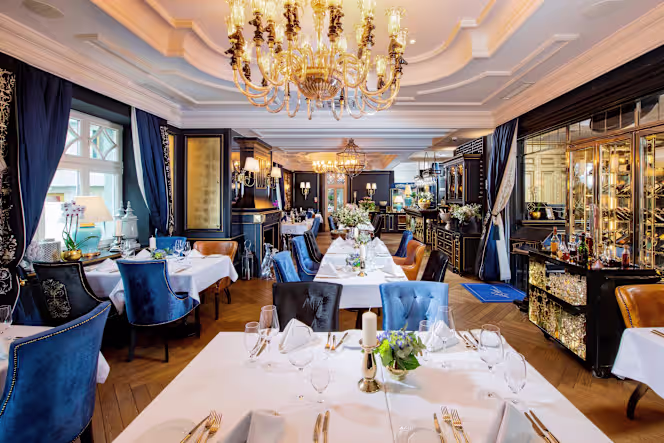 Gavi Restaurant - 1