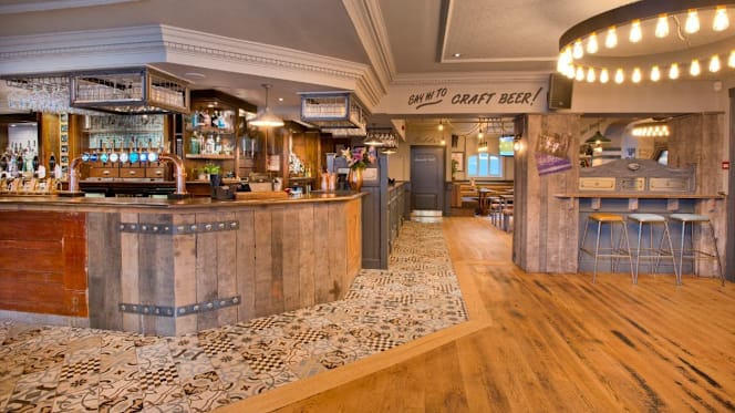 Salutation Tynemouth - 8