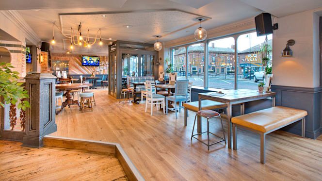 Salutation Tynemouth - 1