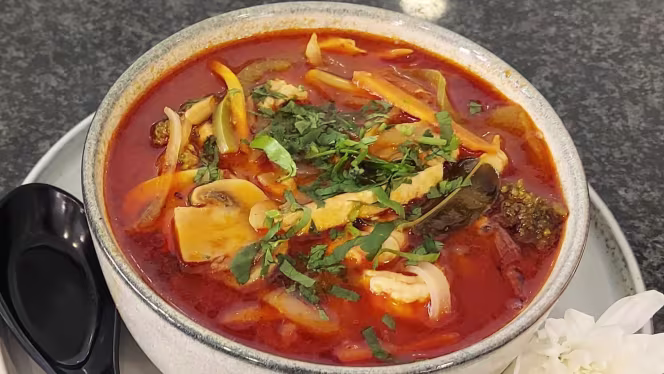 Rock & Roll Sushi and Bar - 7