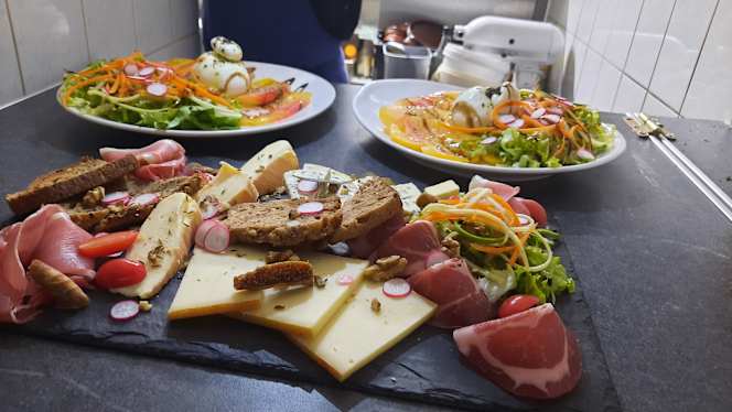 On N'en Fait Pas Tout Un Fromage! - 1