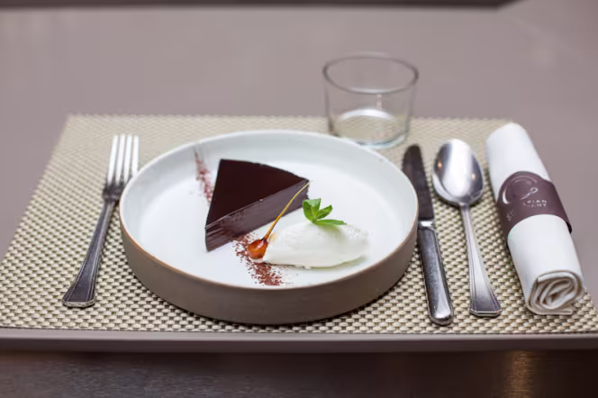 Les Cocottes Tour Eiffel - Paris - 4