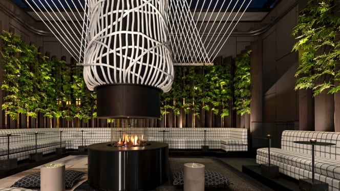 8 at The Londoner - 4