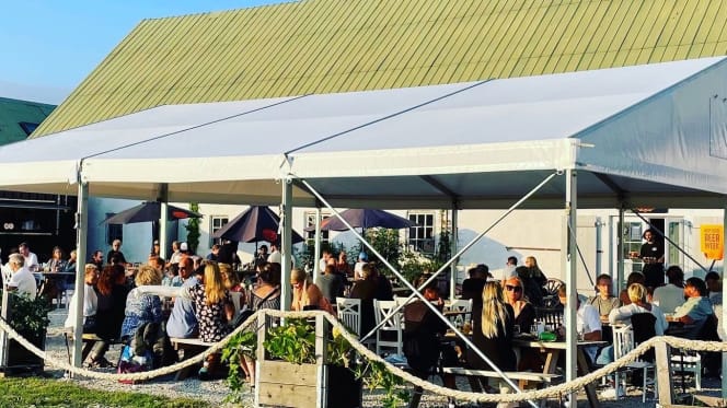 Hop Shed Brew pub - 5