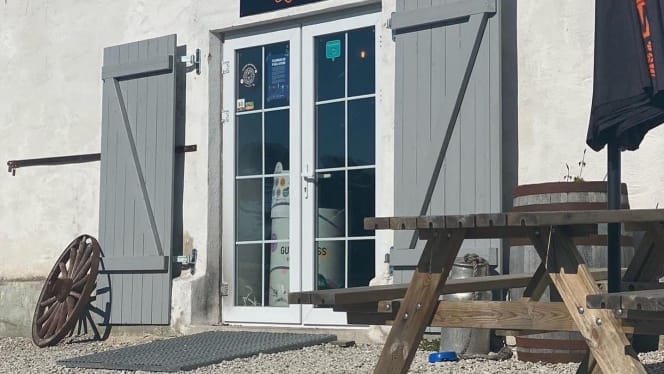 Hop Shed Brew pub - 6