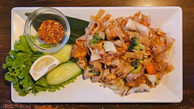 Sawadee SportsBar - 2