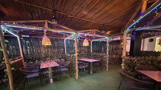 Sawadee SportsBar - 7