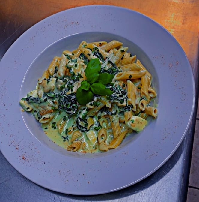 Holzofenpizzeria Sorrentini - 8