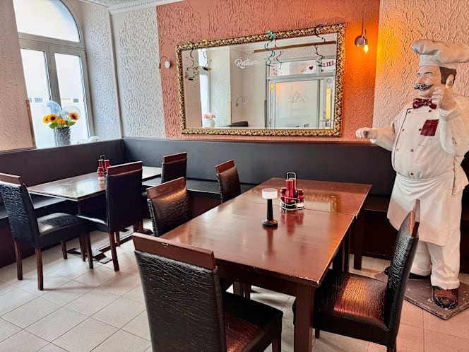 Holzofenpizzeria Sorrentini - 7