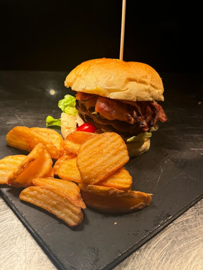 WIFO Kitchen & Bar - 4