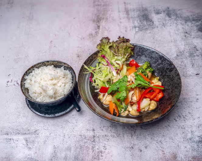 Maiko Sushi & Ramen - 4