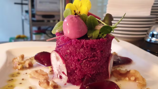 17 Bar and Restaurant - 2