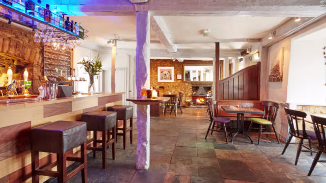 Restaurant at Deddington Arms Hotel - 5