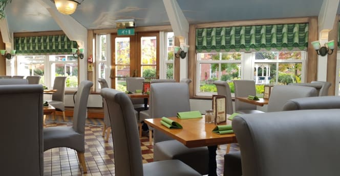 Alton Towers Resort - Secret Garden - 0