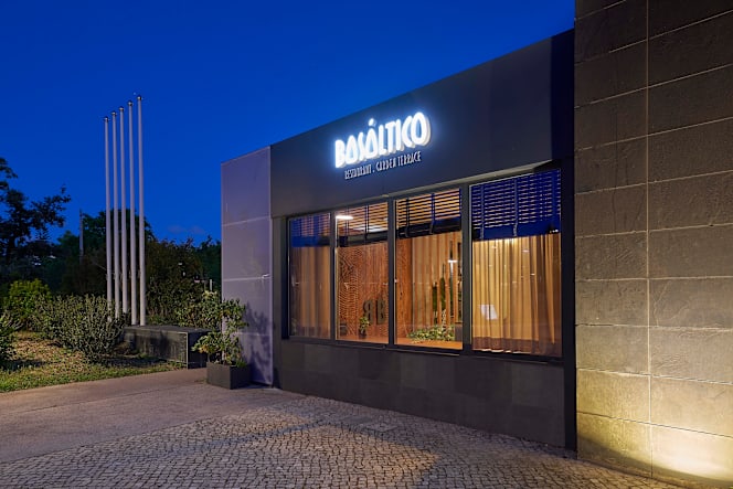 BASÁLTICO Restaurant & Garden Terrace - 9