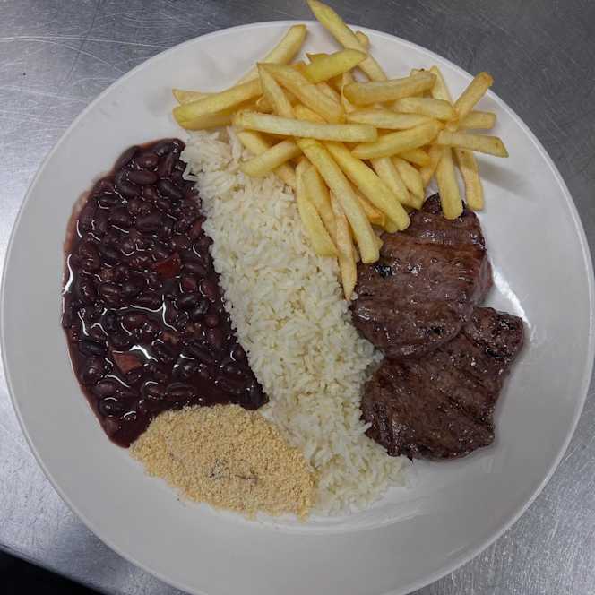 Bueno Steakhouse - 6