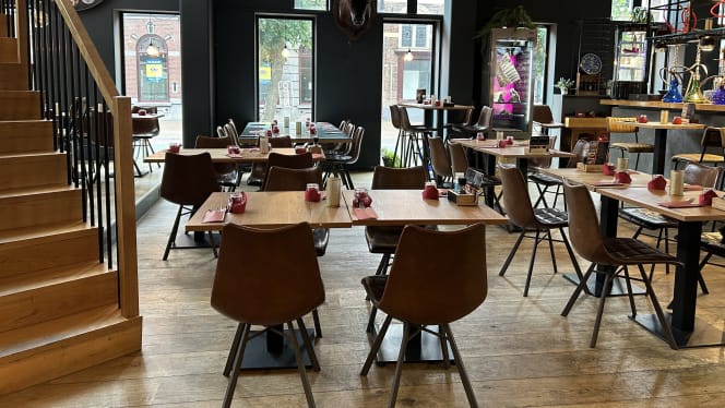 Leziz Damsterplein - 9