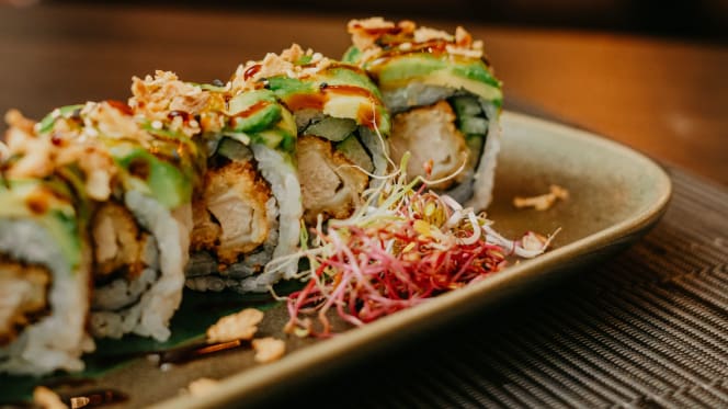 Midori Sushi & Thai Restaurant - 6