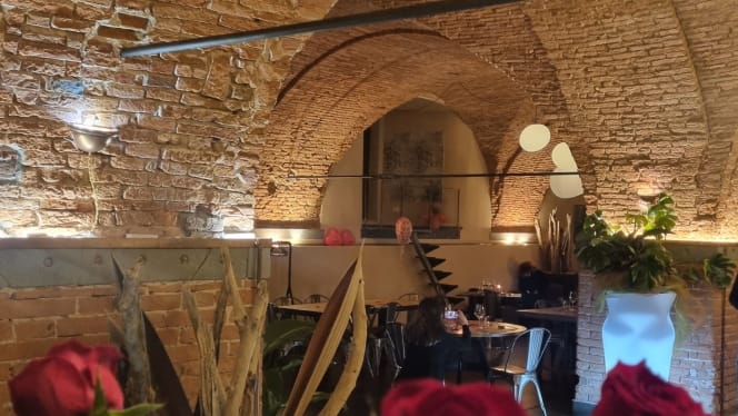 Stone Restaurant Lounge Place - 8