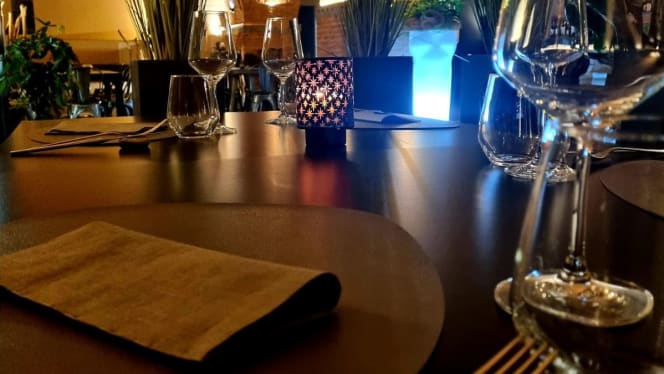 Stone Restaurant Lounge Place - 3