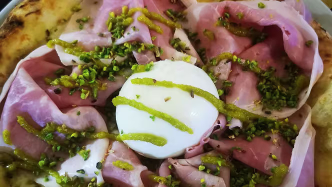 Era Ora Pizzeria - 7