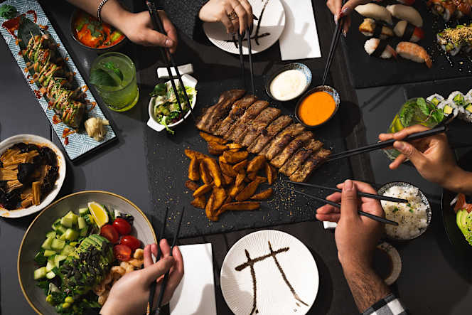 Uma Umai - Sushi - Tapas - Bar - 2