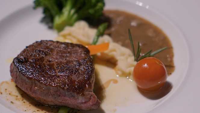 Aki Restaurant - 6