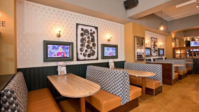 Sutton Arms Hornchurch - 6