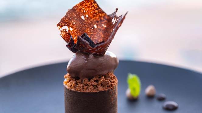 MoYa Beach Club – Tiara Miramar Beach Resort - 5