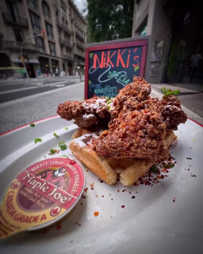 The Clubhouse: Laietana & Nikki's - 5