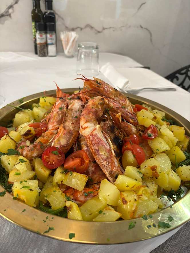 Royal Ristorante Pizzeria - 9