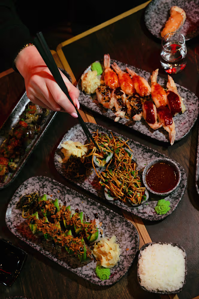 Raw Sushi & Grill - 2