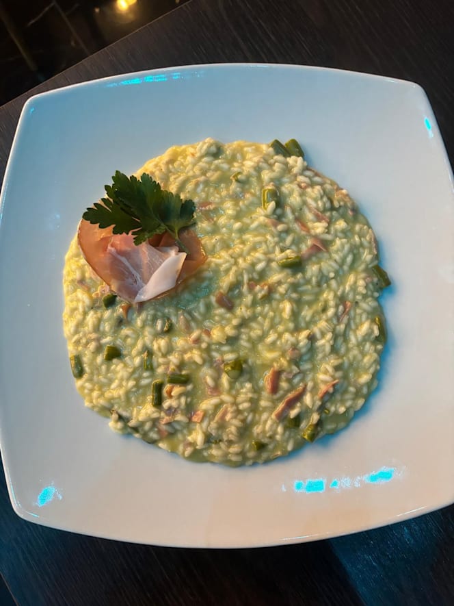 Kalan Lounge Bar - 5